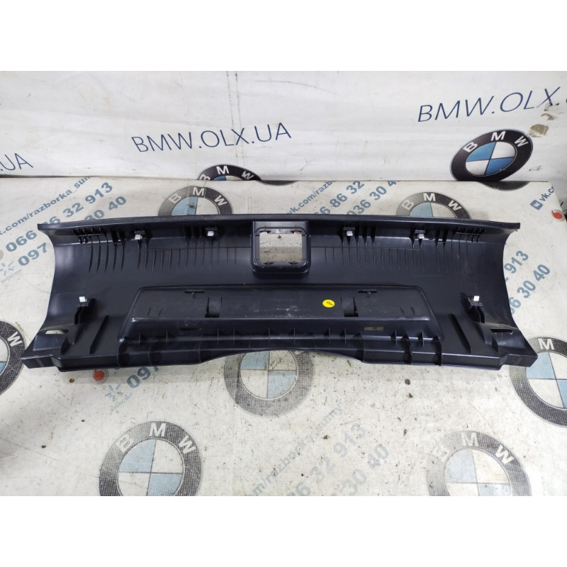 Накладка замка крышки багажника (салон) Volkswagen Jetta MK6 2011 2.5 5c6863459