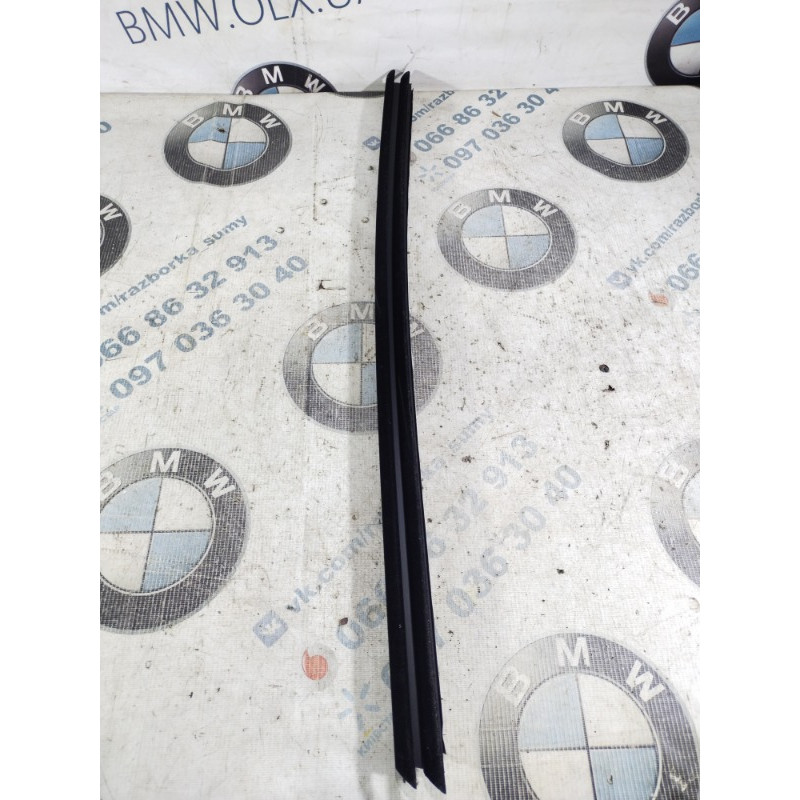 Молдинг стекла внутренний (наружные элементы кузова) Jeep Cherokee KL 2014 2.4 68103085AB