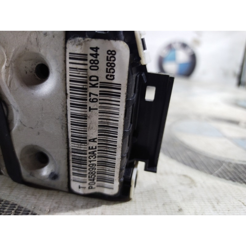 Замок двери (кузов и элементы) Jeep Cherokee KL 2014 2.4 4589913ae