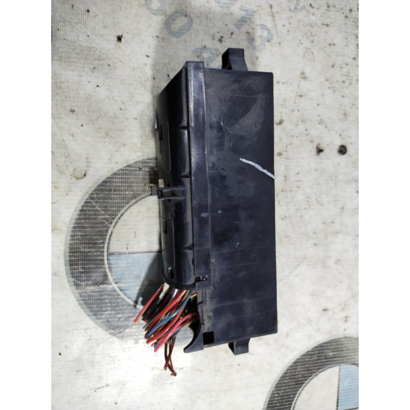 Блок предохранителей (электрика) Volkswagen Jetta MK6 2011 2.5 6r0937615a