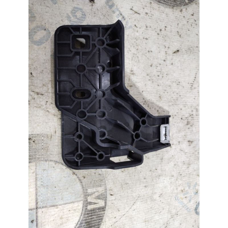 Крепление центральной консоли (салон) Volkswagen Jetta MK6 2011 2.5 5c7863441