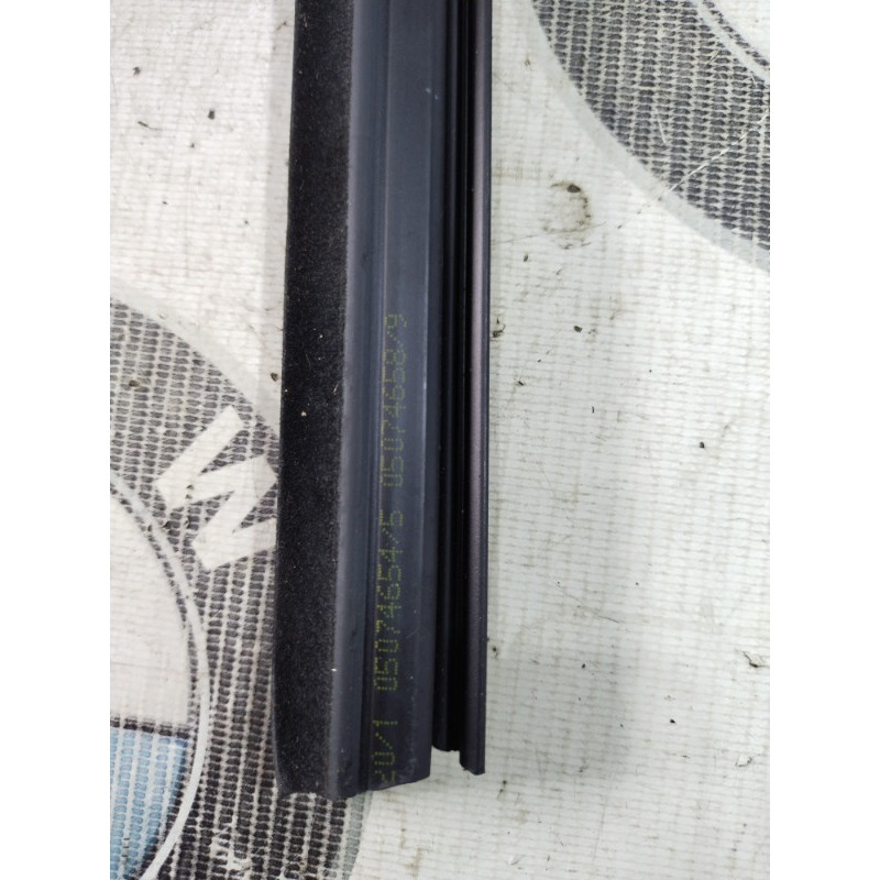 Молдинг двери внешний (кузов и элементы) Jeep Patriot MK74 2012 2.4 43791a