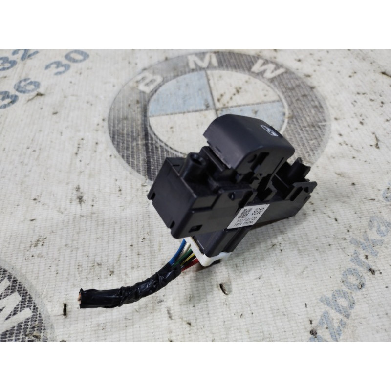 Кнопка стеклоподъемника (электрика / кнопки) Subaru Forester SJ 2015 2.5 83071sg100