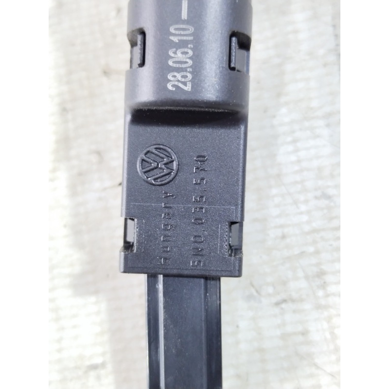 Антенна (электрика) Volkswagen Jetta MK6 2011 2.5 5n0035570