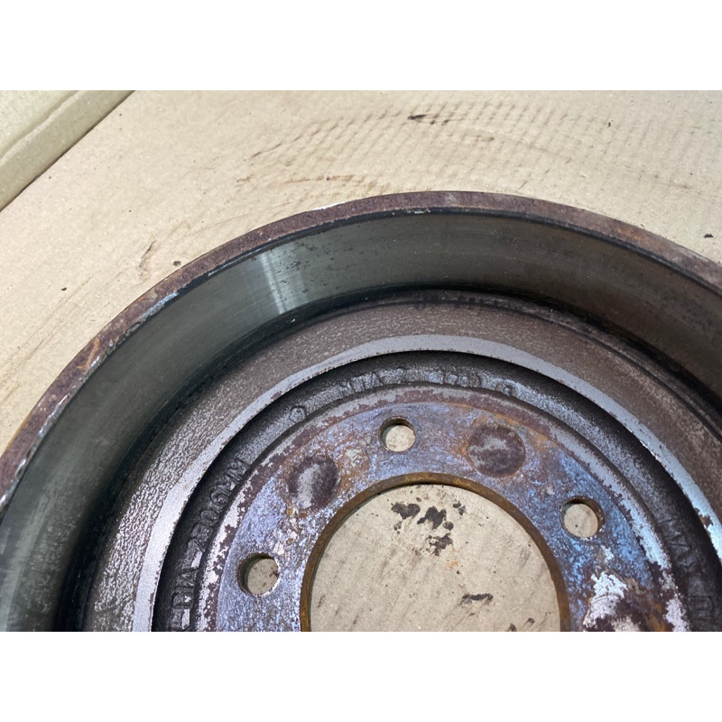 Тормозной барабан (тормозная система) Jeep Patriot MK74 2012 2.4 5105617AB