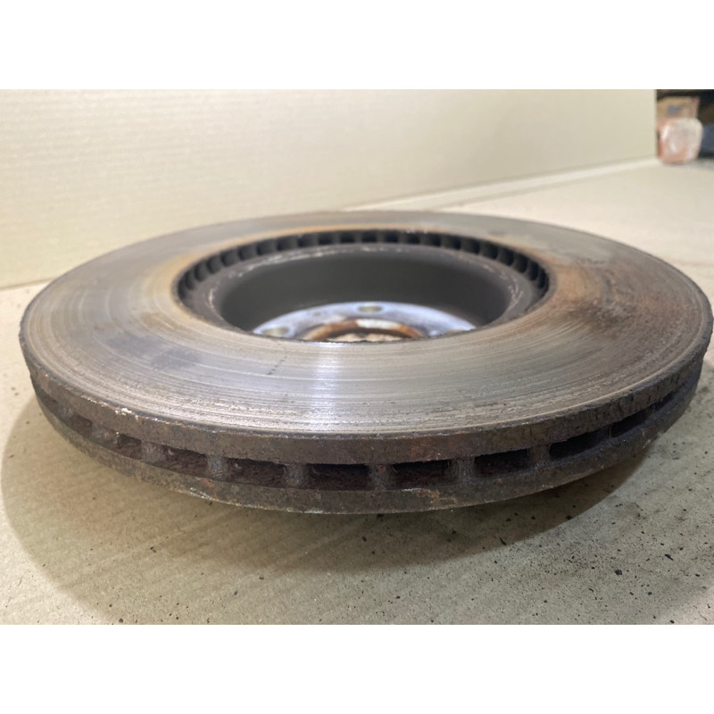 Тормозной диск (тормозная система) Volkswagen Passat B8 2016 1.8 561615301B