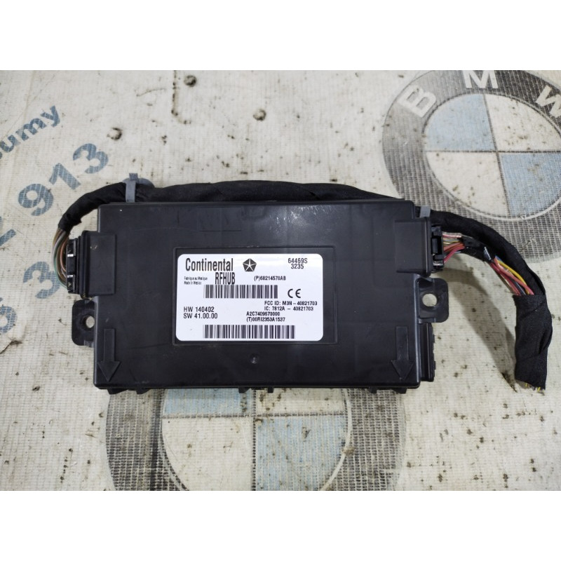 Блок бесключевого доступа (электрика / блок управления) Dodge Journey SXT 2014 3.6 68214570ab