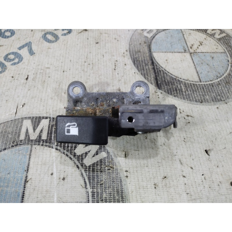 Кнопка открытия лючка топливного бака (электрика / кнопки) Subaru Forester SJ 2015 2.5 57340AJ000