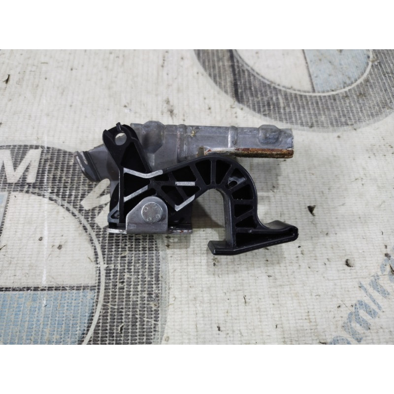 Кнопка открытия лючка топливного бака (электрика / кнопки) Subaru Forester SJ 2015 2.5 57340AJ000