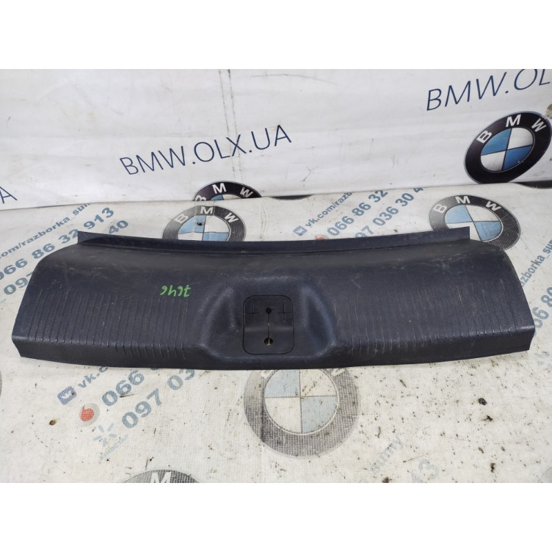 Накладка замка крышки багажника (салон) Dodge Dart PF 2014 2.4 1vw44trmaa