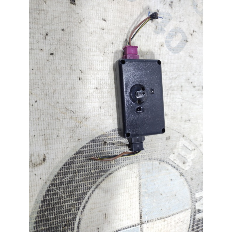 Підсилювач антени (електрика) BMW 3-series F30 2013 N20B20 65209231443