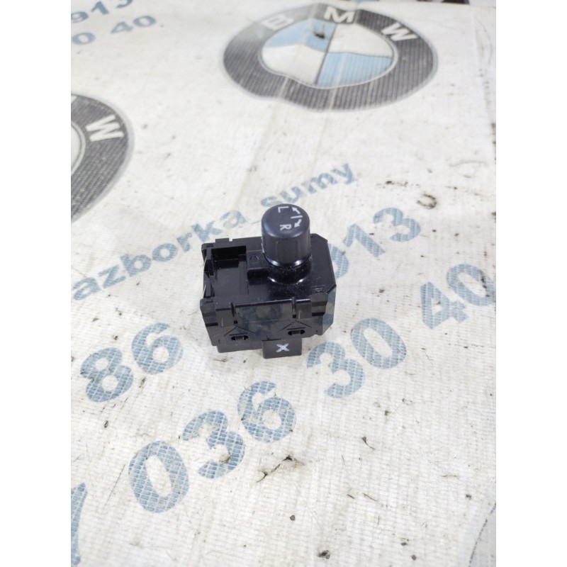 Кнопка регулировки зеркала (электрика / кнопки) Subaru Forester SJ 2015 2.5 83061fj010