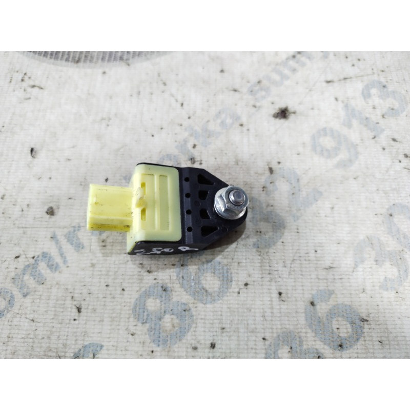 Датчик удара (электрика / датчики) Subaru Forester SJ 2015 2.5 98237sg010