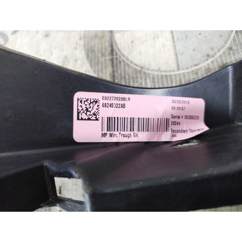 Крепление проводки (кузов и элементы) Jeep Compass MP 2018 2.4 68245022ab