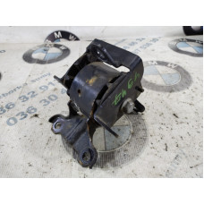 Подушка двигателя