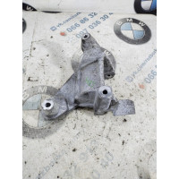 Кронштейн двигателя