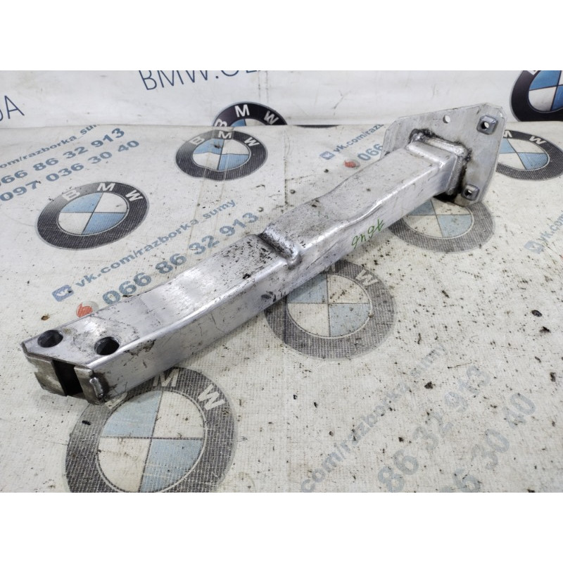 Кронштейн усилителя бампера (стекла и зеркала) Dodge Dart PF 2014 2.4 68082374aa