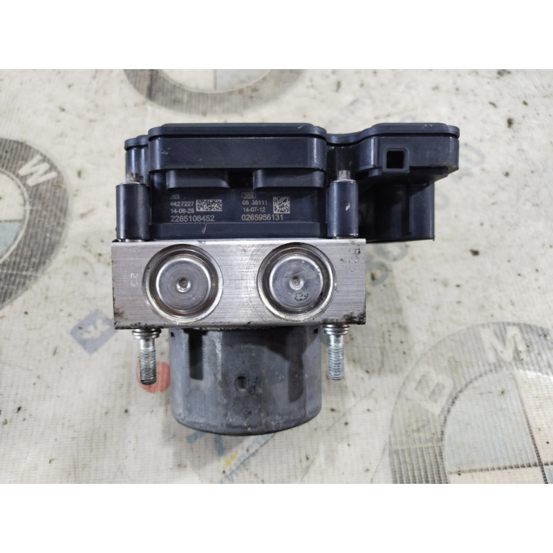 Блок abs (тормозная система) Subaru Forester SJ 2015 2.5 2265106452