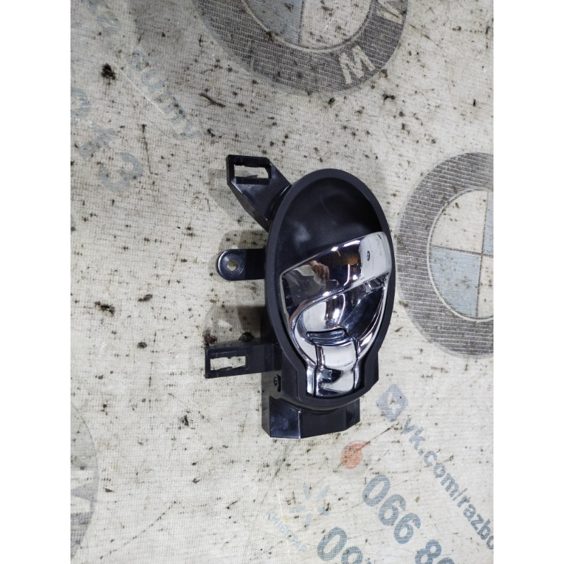 Ручка дверей внутрішня (салон) Nissan Juke F15 2011 1.6 806701KA0B