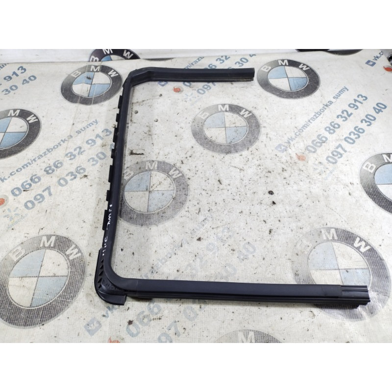 Уплотнитель проема двери (кузов и элементы) Nissan Juke F15 2011 1.6 823301KA0A