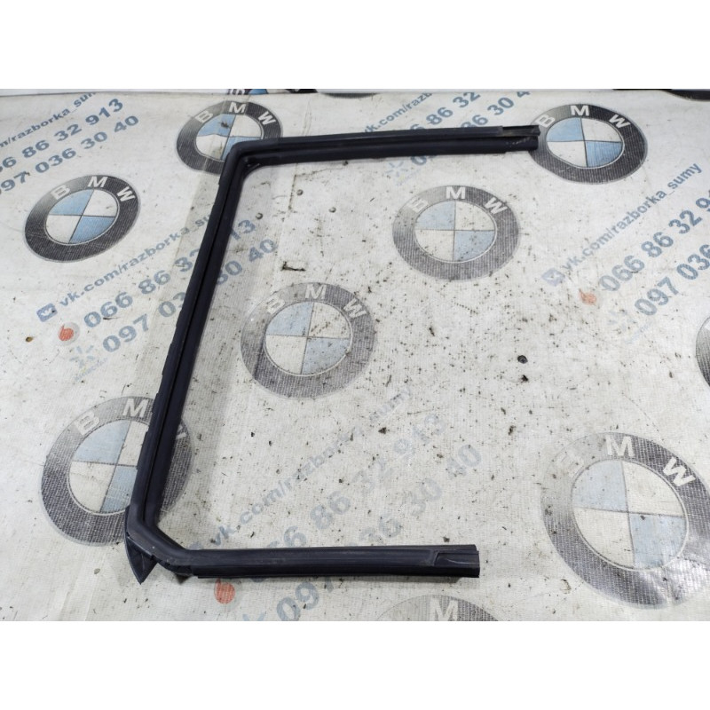 Уплотнитель проема двери (кузов и элементы) Nissan Juke F15 2011 1.6 823301KA0A