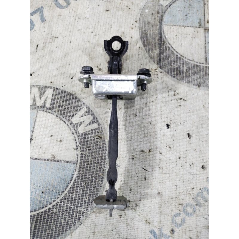 Ограничитель двери (кузов и элементы) Nissan Juke F15 2011 1.6 824301KA0A