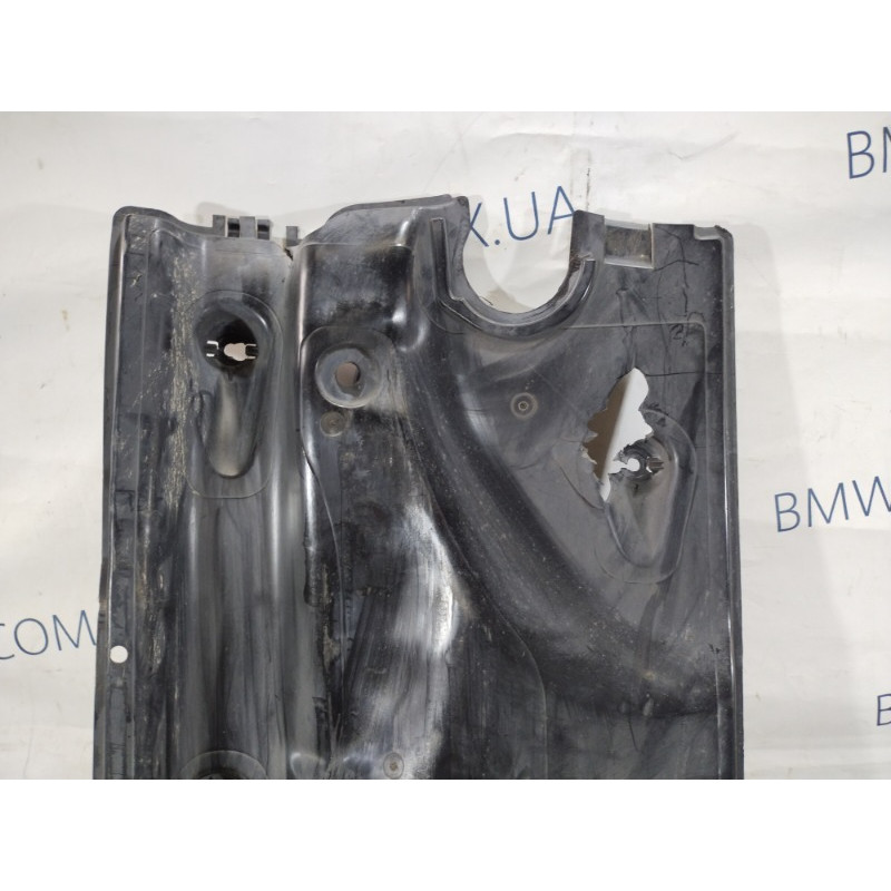 Защита (кузов и элементы) Volkswagen Passat B8 2016 1.8 561825201c