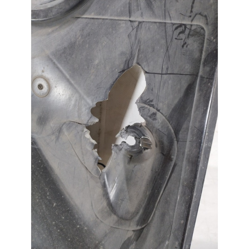 Защита (кузов и элементы) Volkswagen Passat B8 2016 1.8 561825201c