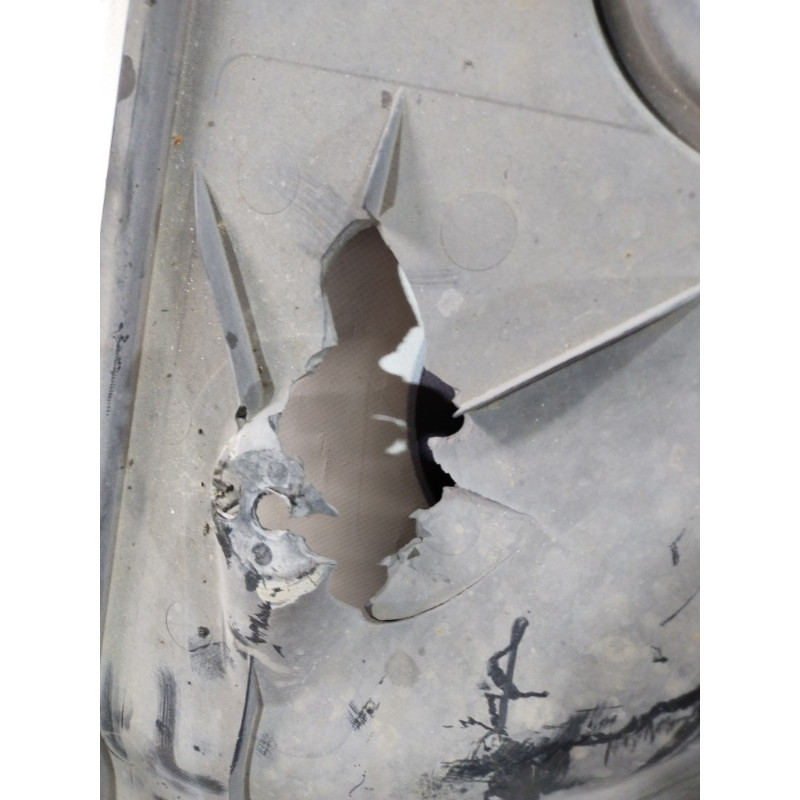 Защита (кузов и элементы) Volkswagen Passat B8 2016 1.8 561825201c