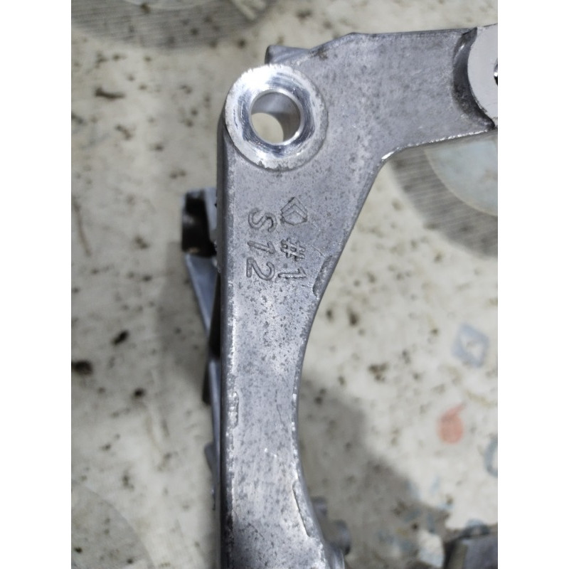 Кронштейн генератора (кронштейны двигателя) Subaru Forester SJ 2014 2.5 11709AA120