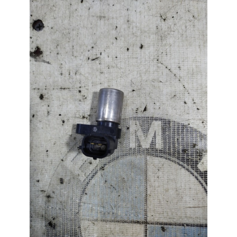 Датчик положения коленвала (электрика двигателя) Subaru Forester SJ 2014 2.5 22053AA053