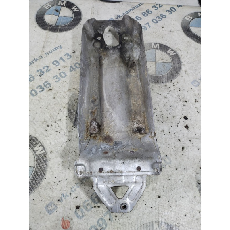 Термозащита (наружные элементы кузова) BMW 5-series F10 2011 N63B44 11657577001