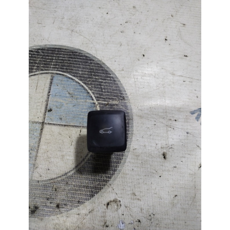 Кнопка открывания крышки багажника (электрика / кнопки) FORD Fusion MK5 2014 2.5 dg9t19b514aaw