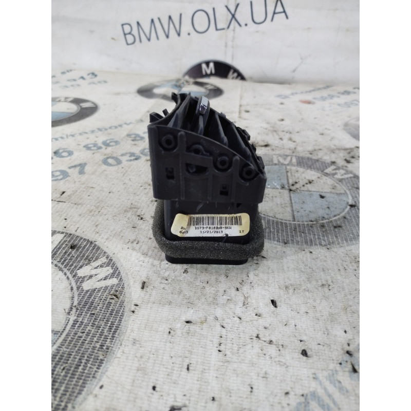 Дефлектор повітроводу (салон) FORD Fusion MK5 2014 2.5 ds73f018b08bkw