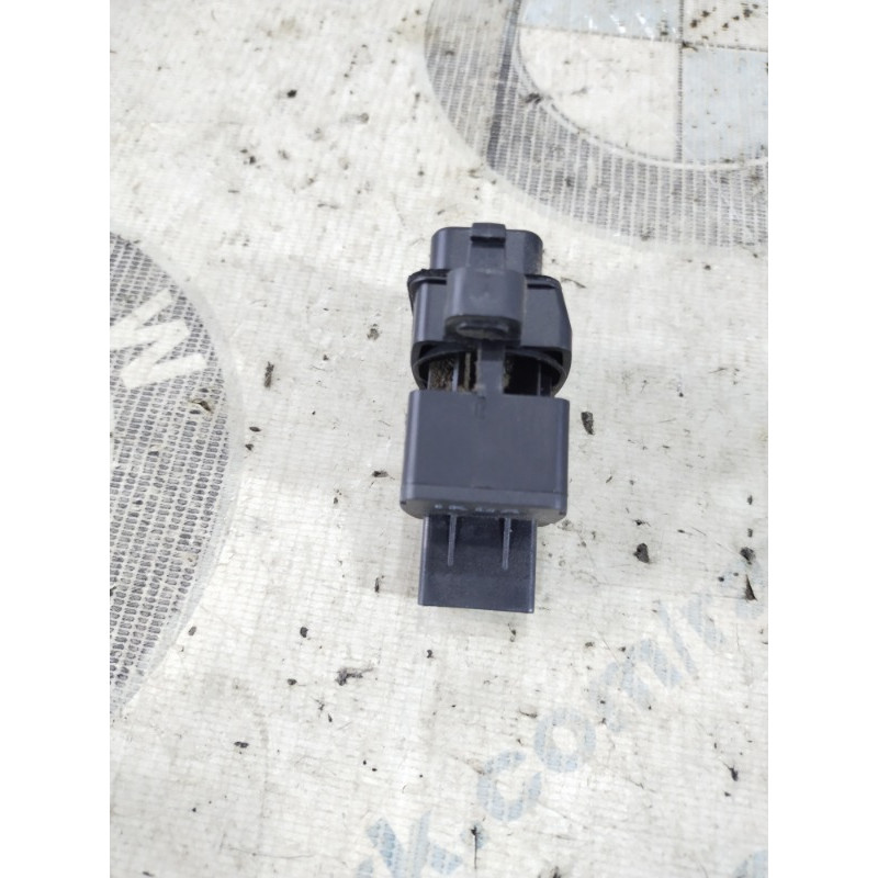 Датчик температуры (электрика / датчики) FORD Fusion MK5 2014 2.5 dg9h19t562c