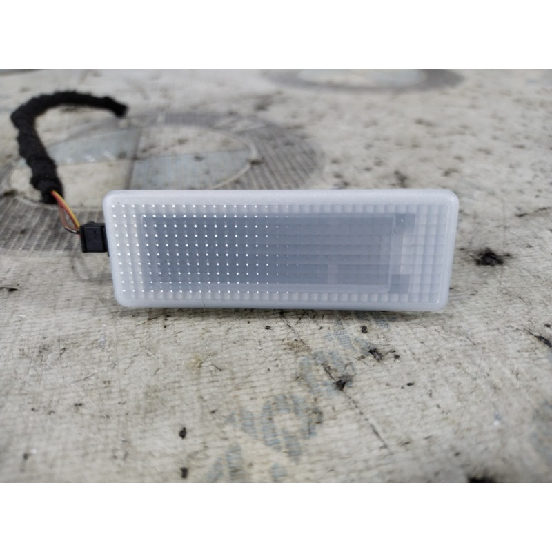 Плафон підсвітки бардачка (електрика) BMW 3-series F30 2013 N20B20 63316972605