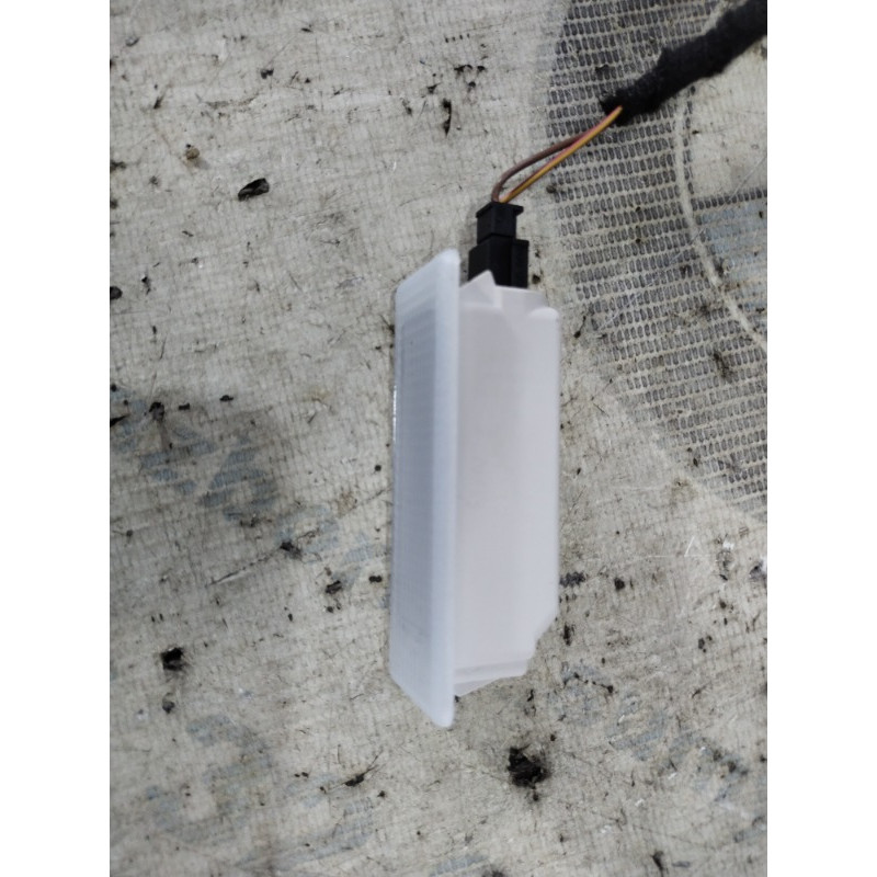 Плафон підсвітки бардачка (електрика) BMW 3-series F30 2013 N20B20 63316972605