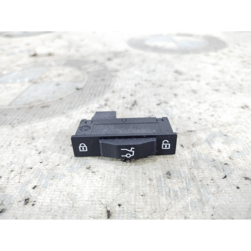 Кнопка відкривання кришки багажника (електрика / кнопки) BMW 3-series F30 2013 N20B20 61319253779