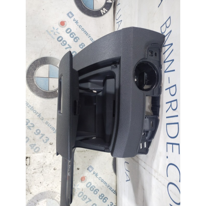 Пластик під кермовий (салон) Volkswagen Passat B8 2016 1.8 561858365