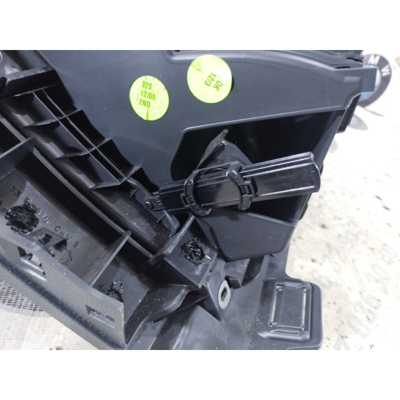 Бардачок (салон) Volkswagen Passat B8 2016 1.8 561857938