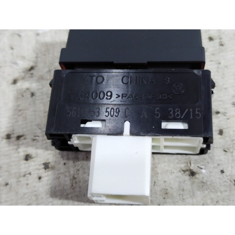 Кнопка аварийной сигнализации (электрика / кнопки) Volkswagen Passat B8 2016 1.8 561953509CFBY