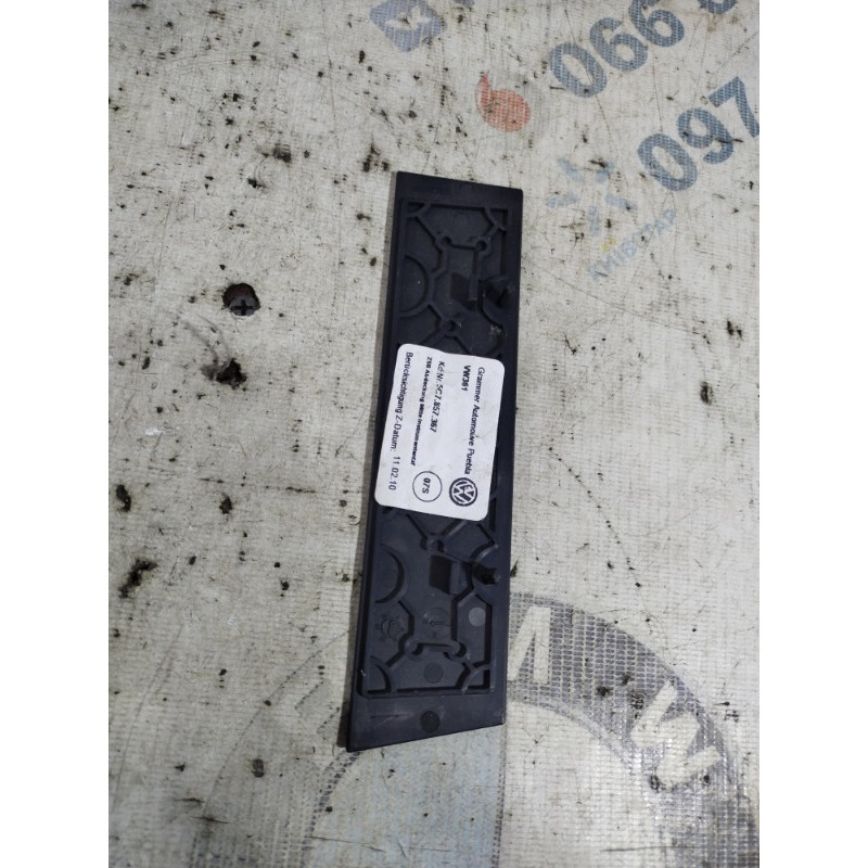 Накладка центральной консоли (салон) Volkswagen Jetta MK6 2011 2.5 5c7857367