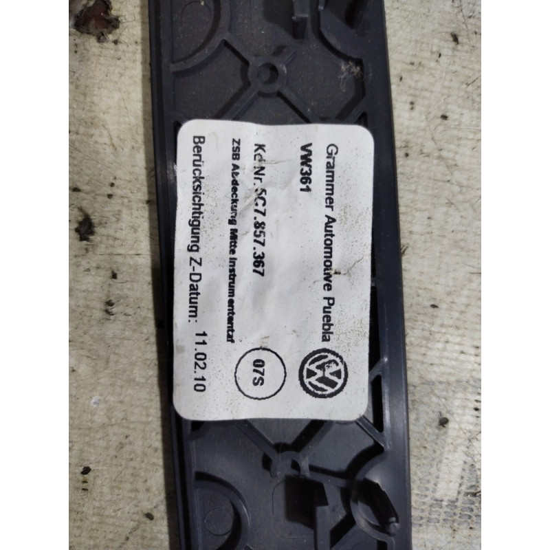 Накладка центральной консоли (салон) Volkswagen Jetta MK6 2011 2.5 5c7857367