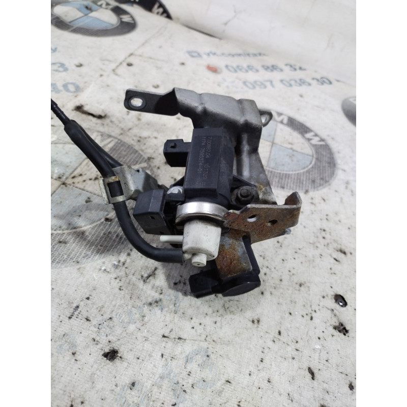 Клапан (двигатель и элементы) BMW 5-series F10 2011 N63B44 11747595374