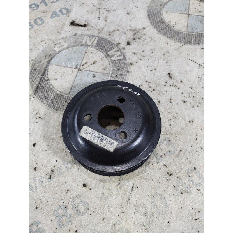 Шкив помпы (система охлаждения) BMW 5-series F10 2011 N63B44 32427545298