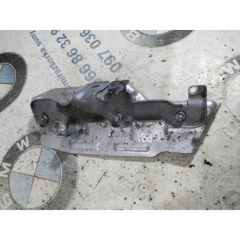 Защита коллектора (выпускная система) Volkswagen Passat B8 2016 1.8 06K145325A