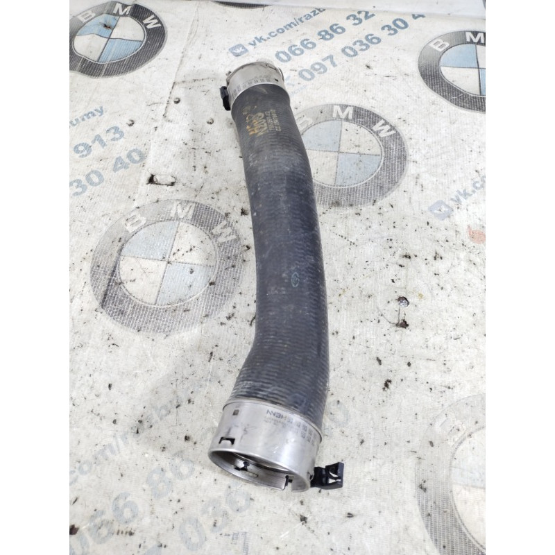 Патрубок інтеркулера (двигун та елементи) BMW 3-series F30 2013 N20B20 13717597591