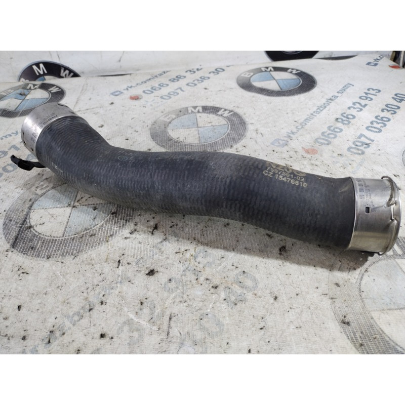 Патрубок інтеркулера (двигун та елементи) BMW 3-series F30 2013 N20B20 13717597591