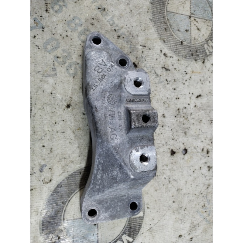 Кронштейн КПП (трансмиссия) Volkswagen Passat B8 2016 1.8 1k0199117