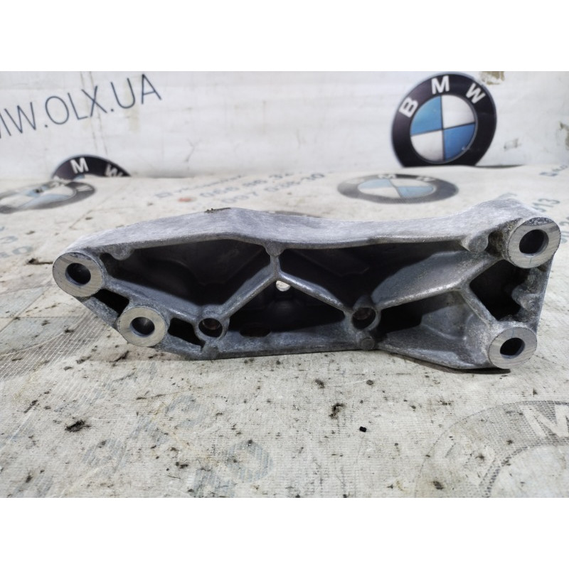 Кронштейн КПП (трансмиссия) Volkswagen Passat B8 2016 1.8 1k0199117